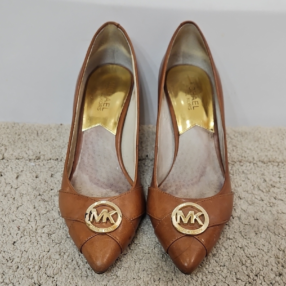 Michael Kors Caroline Charm Pump Heels Size 7.5